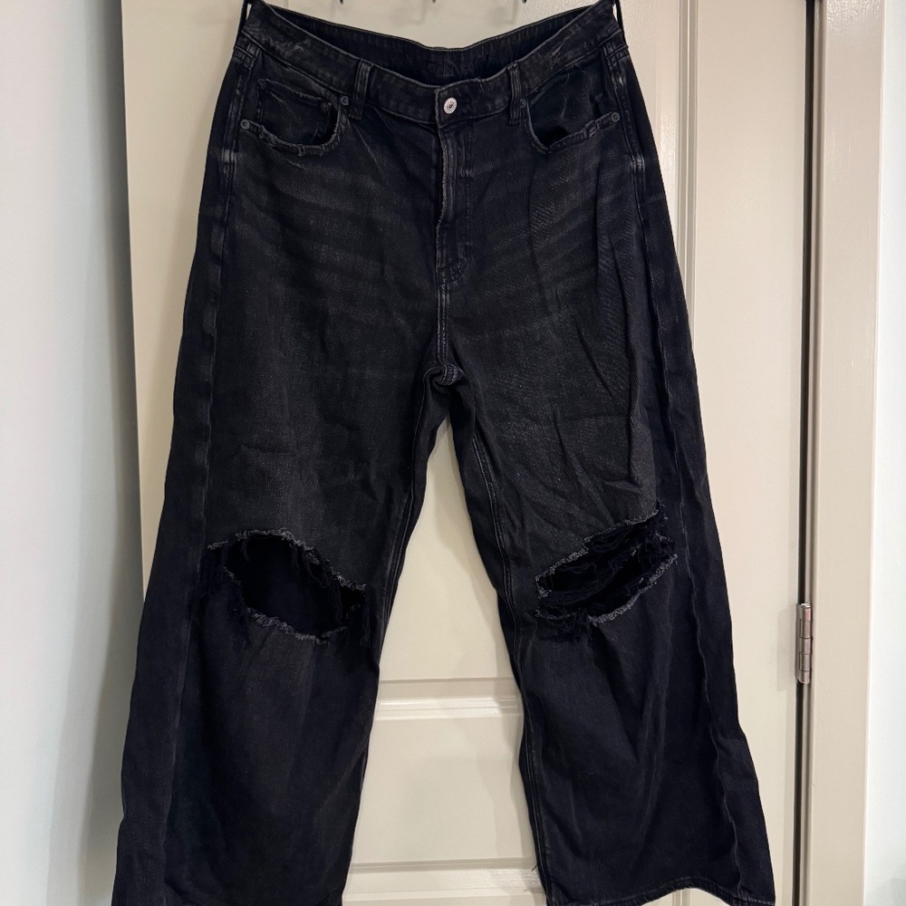 American Eagle Blackwash Wide Leg Distressed Jeans